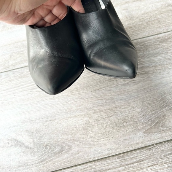 Burberry Black Buttery All Leather Heeled Booties Made in Italy - Picture 4 of 16